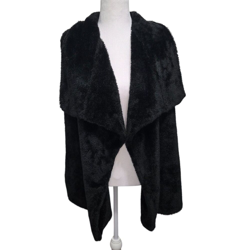 NWT Peace & Pearls Black Vest Medium